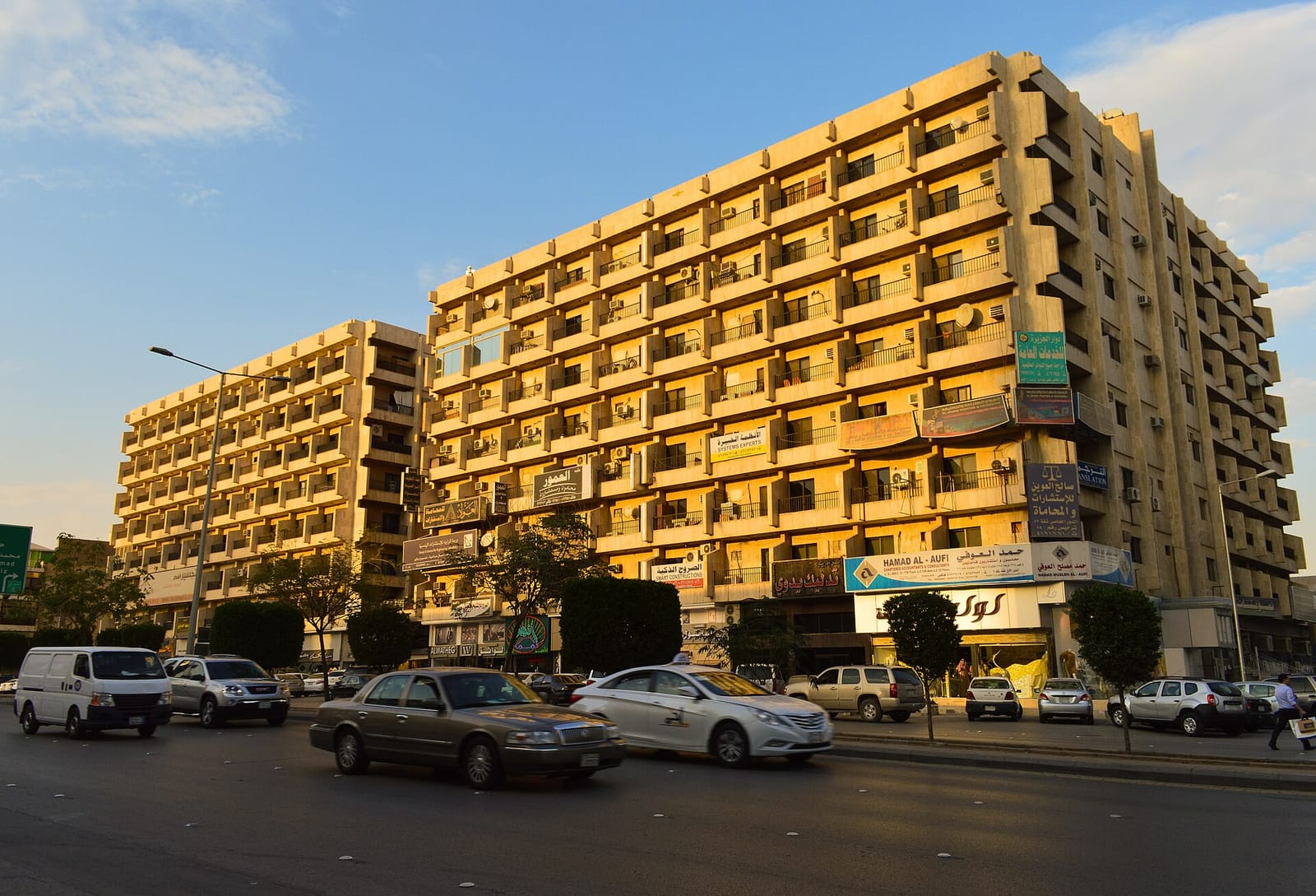 شراء أرض سكنية في الدرعية: التحقق من الصك والموقع والخدمات