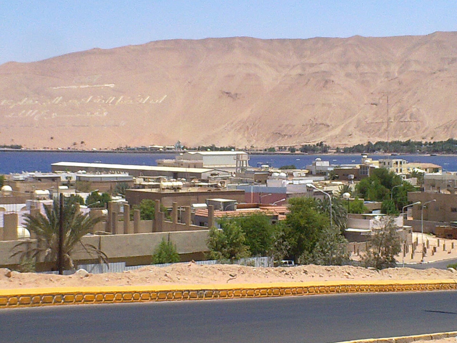 المفروش أم غير المفروش في حقل: أيهما يناسب إقامتك