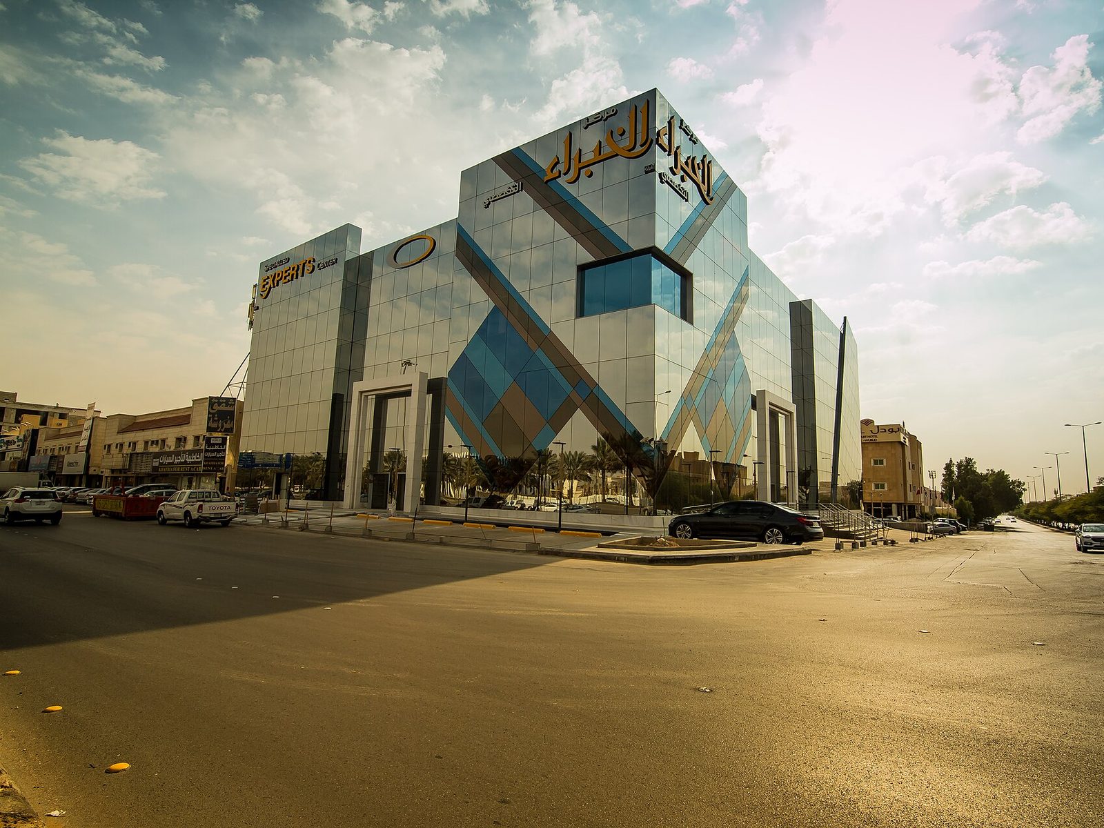 كيف تقرأ الصفقات المقارنة في الرياض: الشريحة السعرية المتوسطة الدنيا