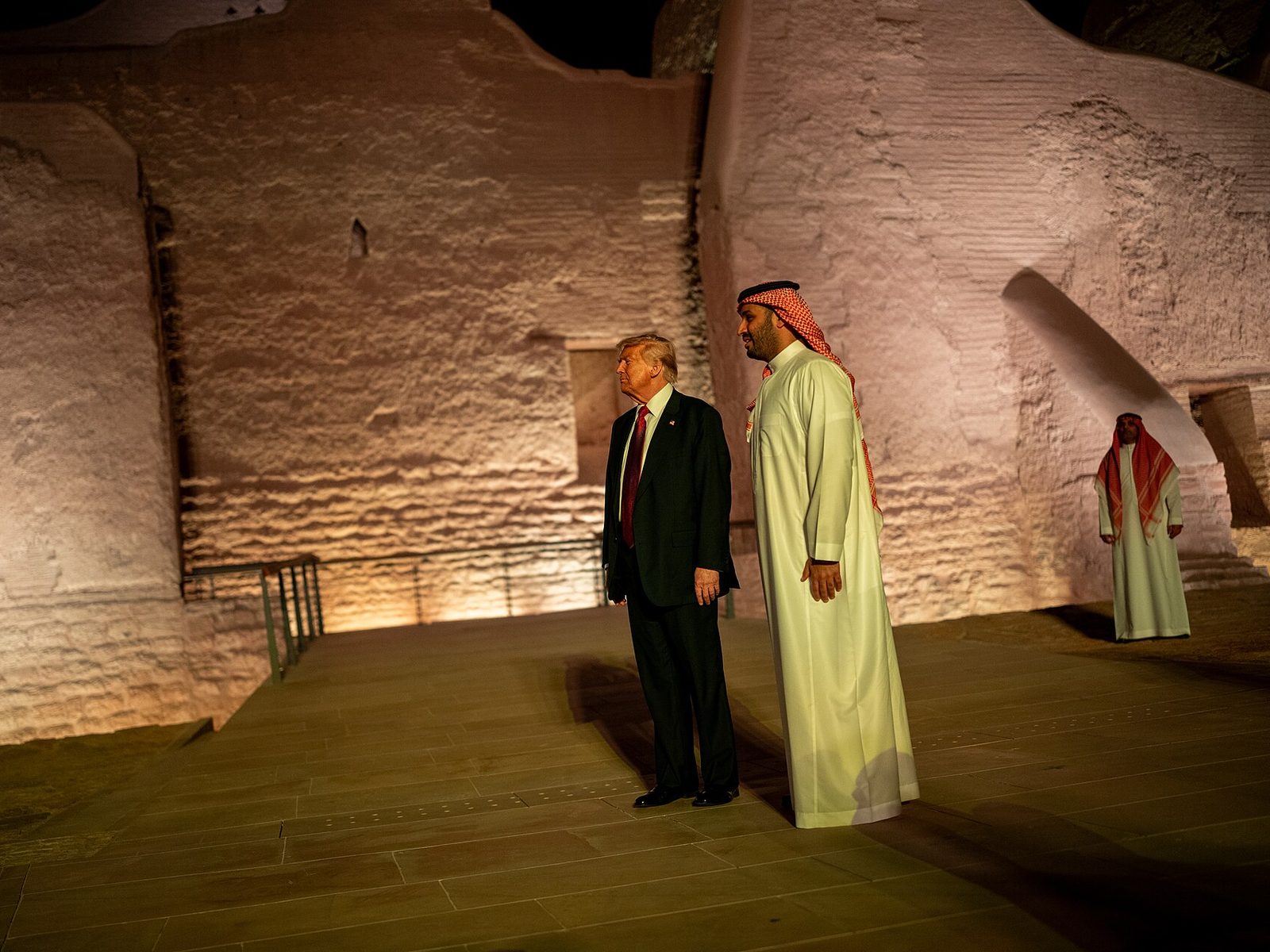 اكتشاف الصفقات الشاذة قبل المقارنة في الرياض: الشريحة السعرية المتوسطة الدنيا