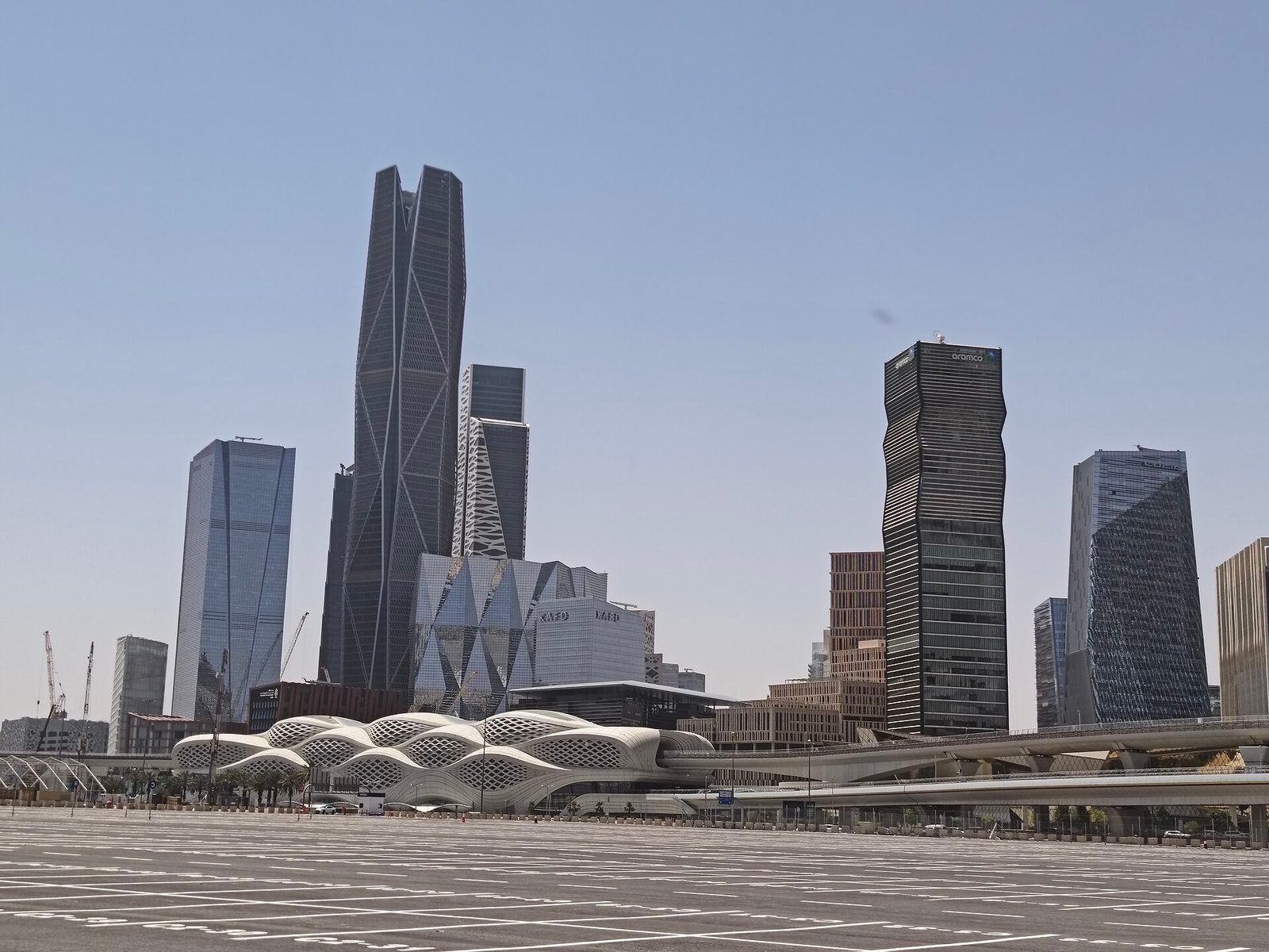 تسعير البائع بمساندة الصفقات الرسمية في الرياض: الشريحة السعرية الأولى
