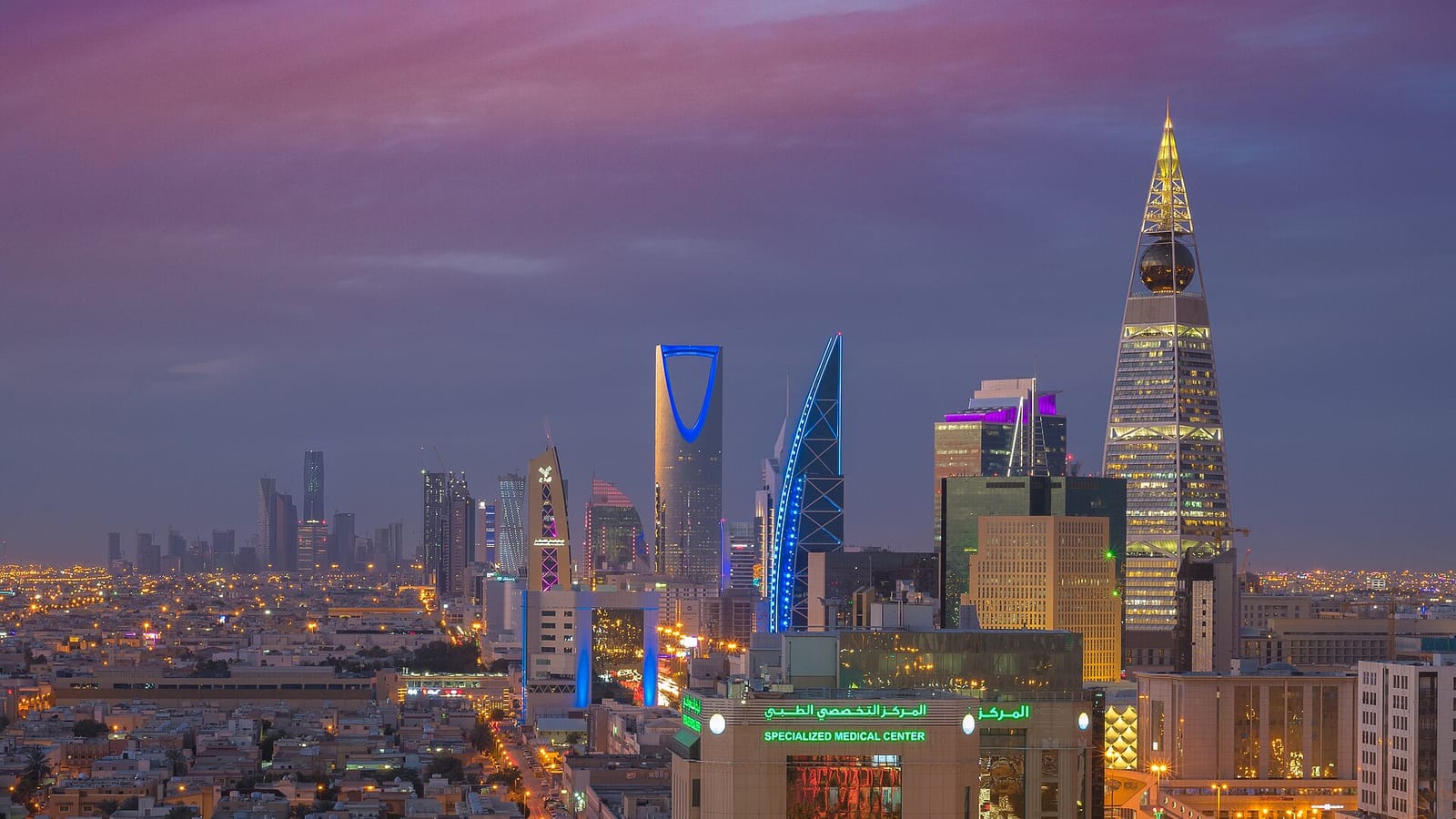 قرار شراء أول منزل في الرياض: إطار مفاضلة عملي