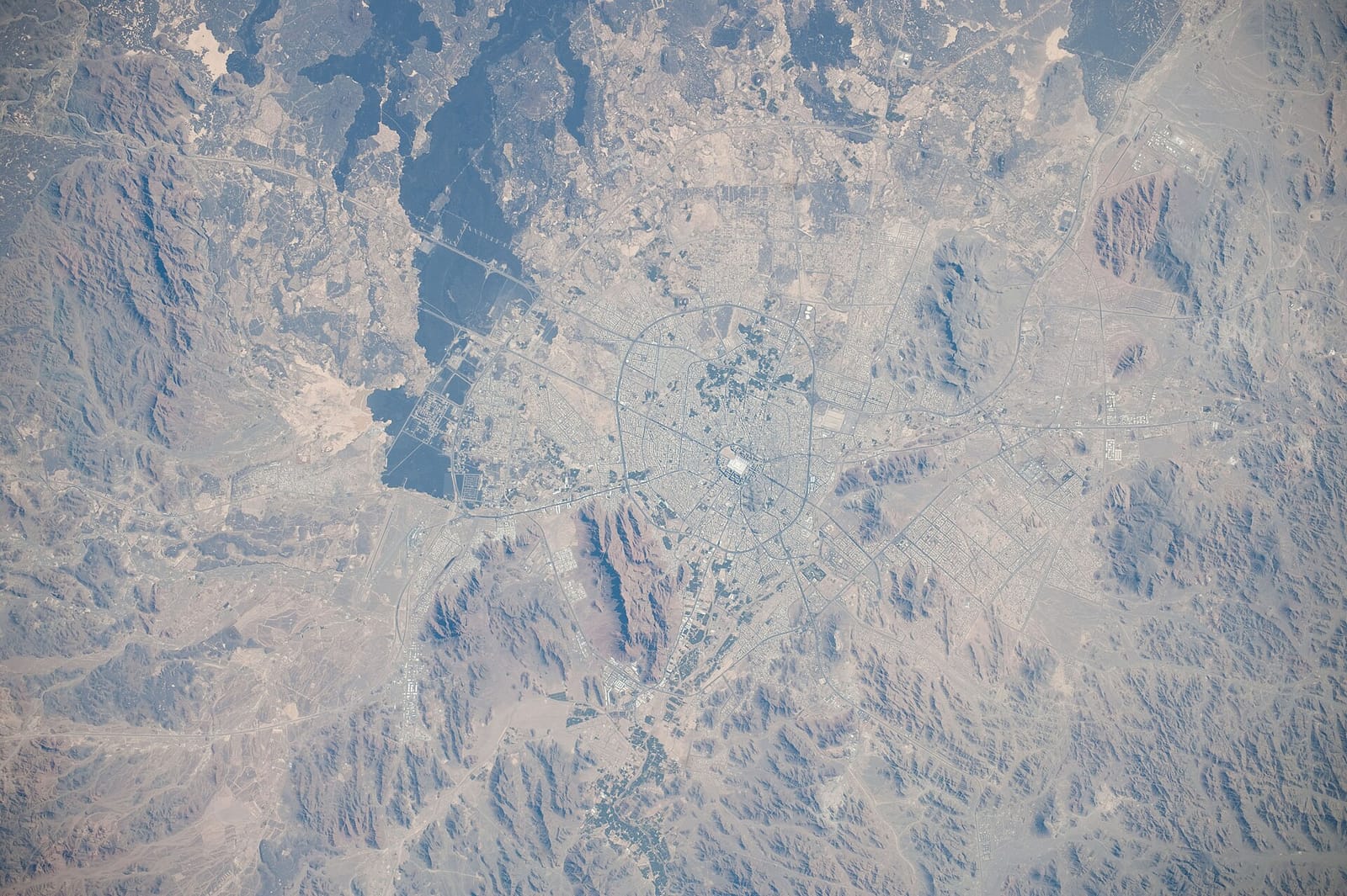بنود تكاليف شراء العقار في المدينة المنورة قبل التوقيع