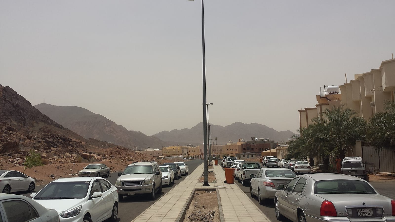 المفاضلة بين حياة الشقة والفيلا في المدينة المنورة