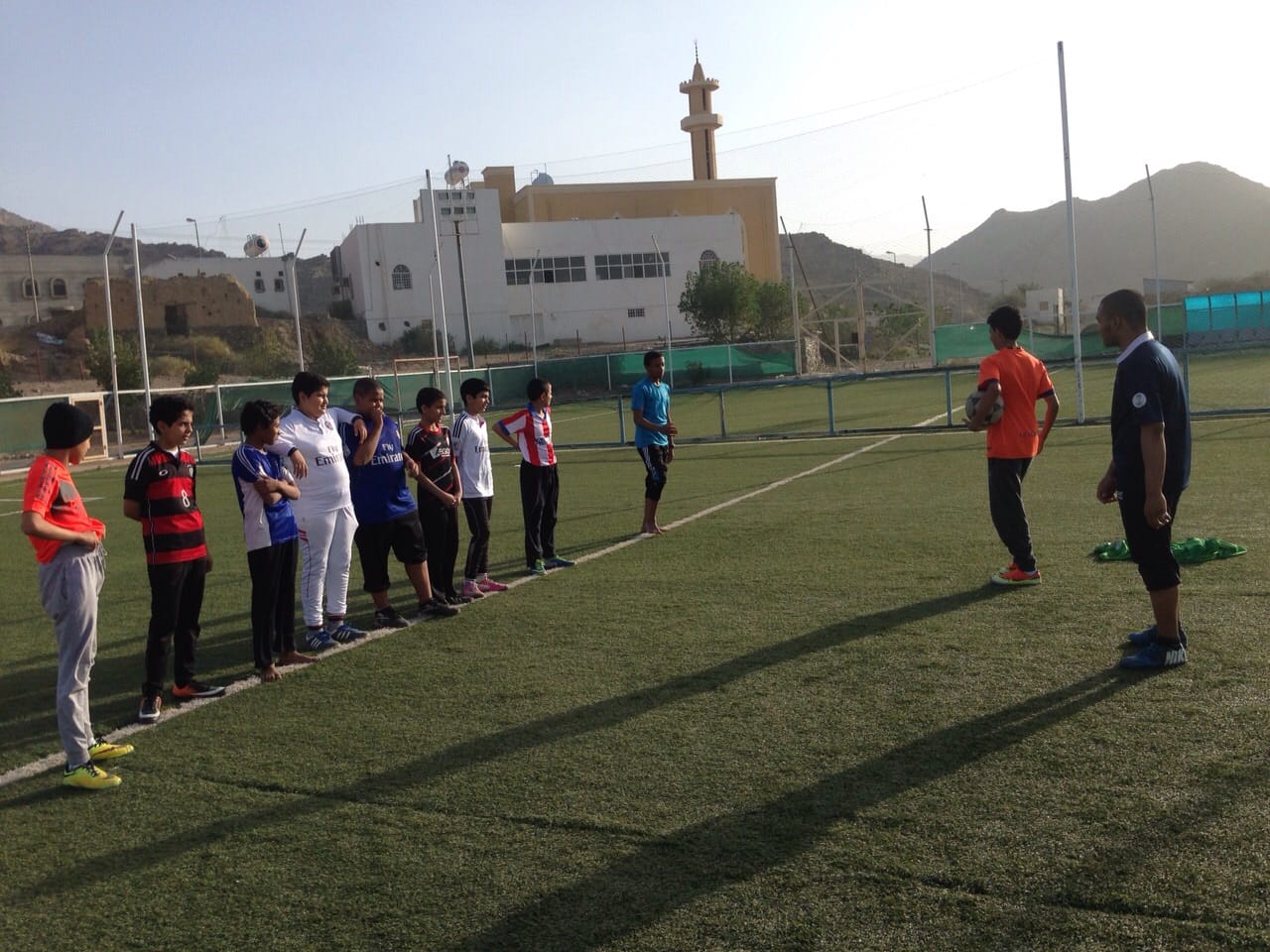 تخصيص ركن للعمل والدراسة من المنزل في الطائف