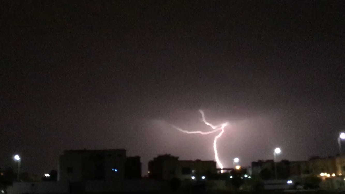 تنظيم غسيل العائلة الأسبوعي في منازل الدمام