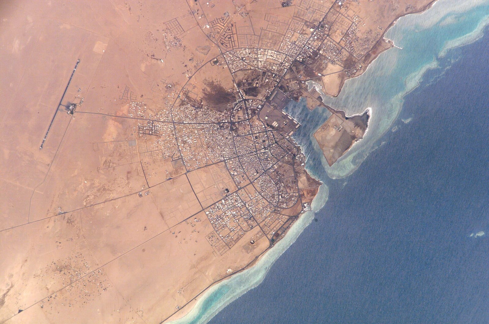 تخطيط رحلة الصباح إلى العمل والمدرسة في ينبع