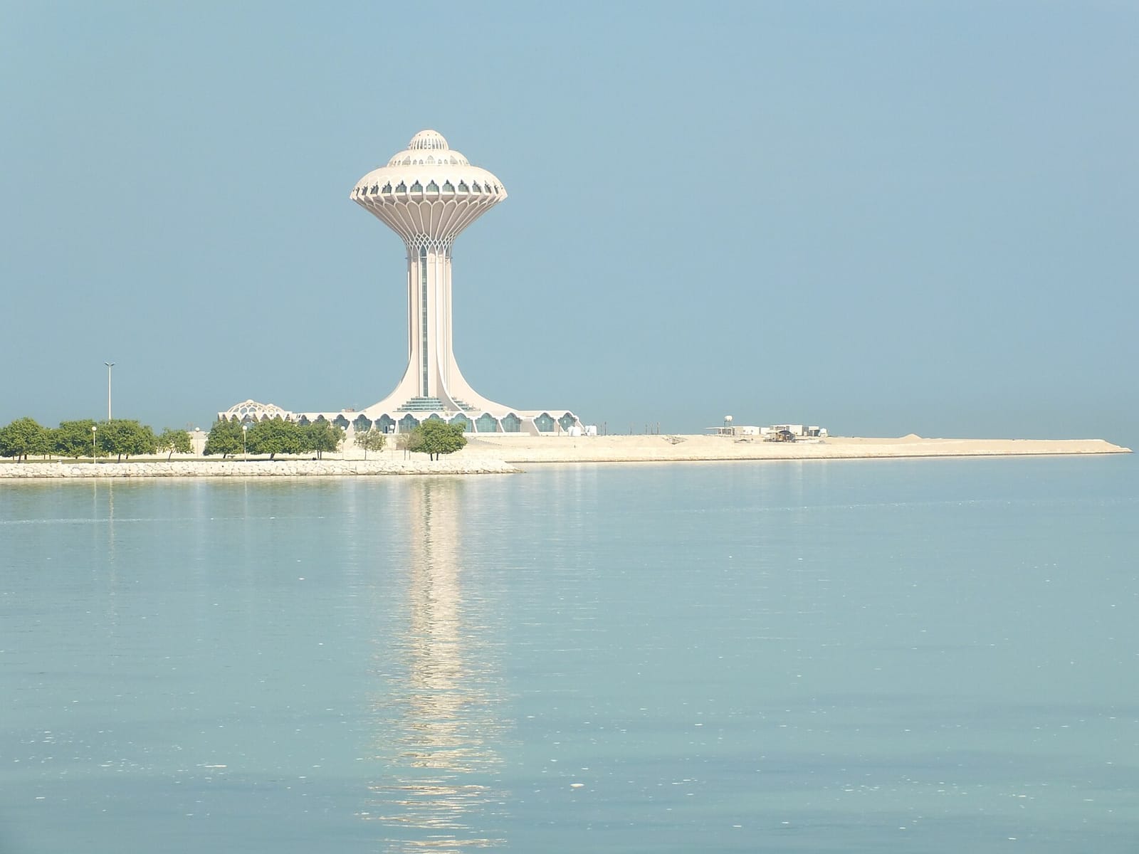 أساسيات المنزل الذكي المناسبة لمساكن الخبر