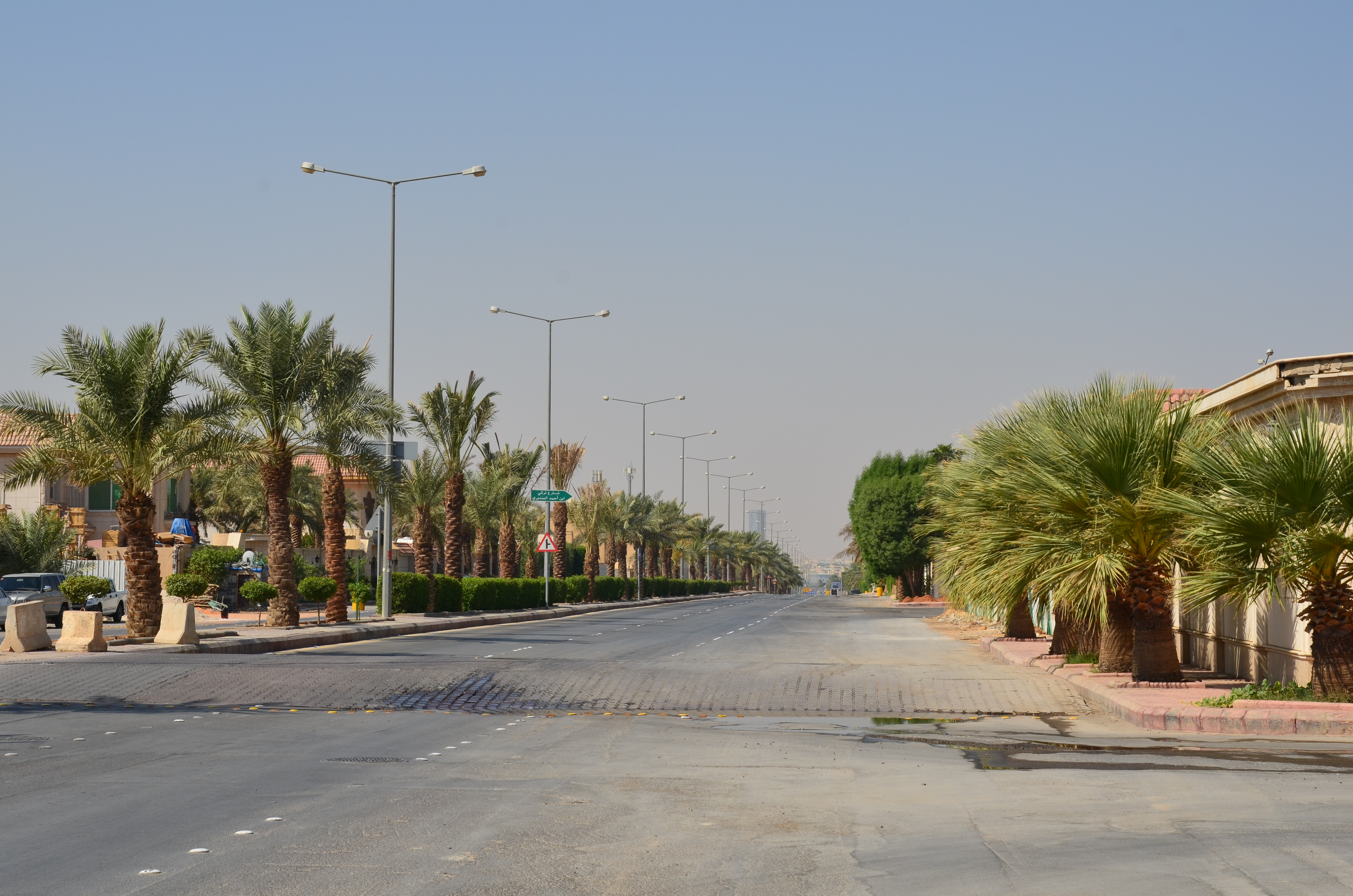 تنظيم تبريد المنزل خلال صيف الرياض: عادات يومية عملية